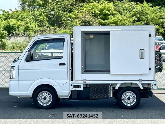 Suzuki CARRY TRUCK 2022-01 6751006-8