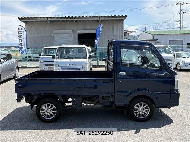 Suzuki CARRY TRUCK 2019-04 6903078-10