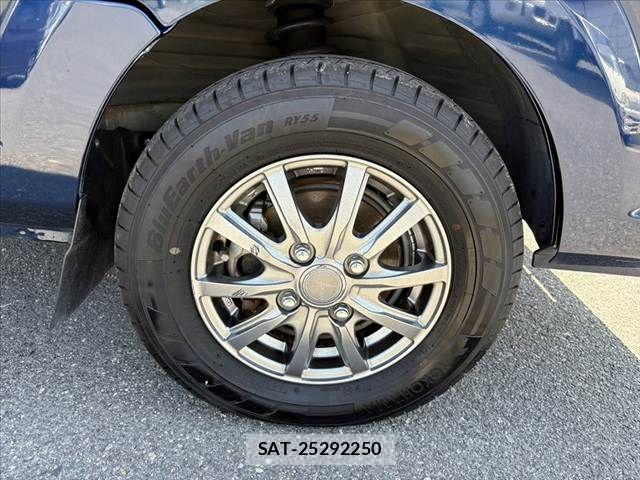 Suzuki CARRY TRUCK 2019-04 6903078-5