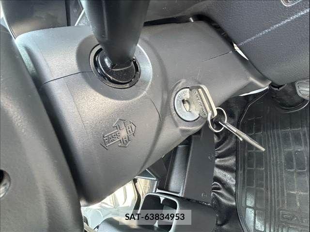 Suzuki CARRY TRUCK 2017-04 6903081-21