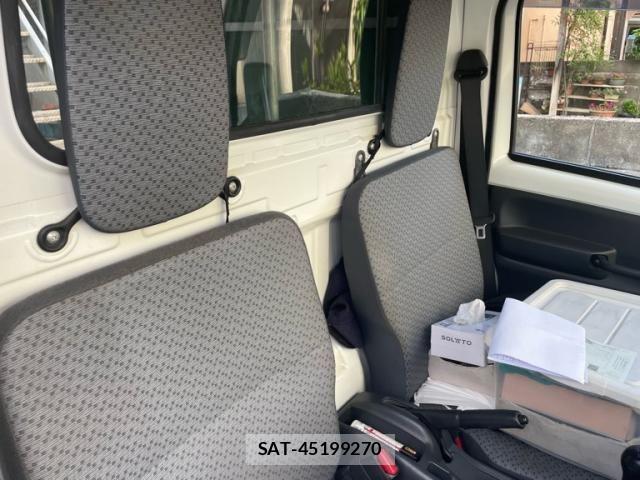 Suzuki CARRY TRUCK 2018-04 7215858-11