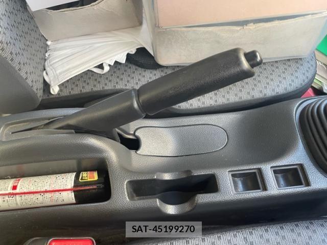 Suzuki CARRY TRUCK 2018-04 7215858-17