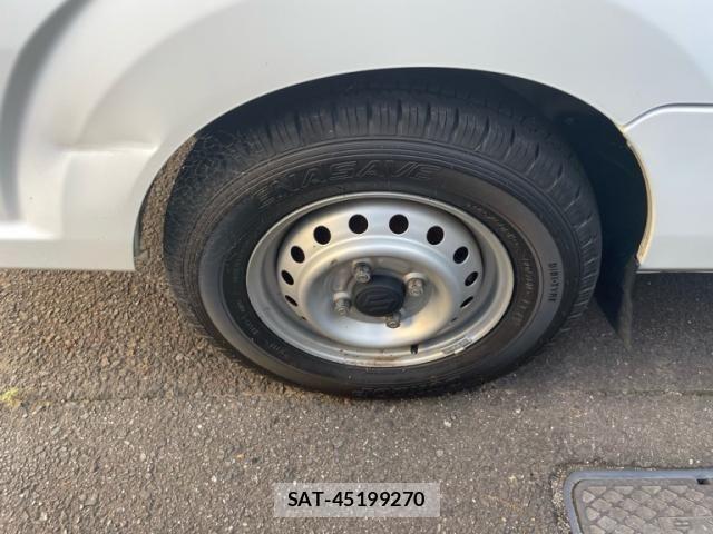 Suzuki CARRY TRUCK 2018-04 7215858-6