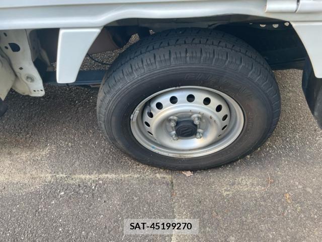 Suzuki CARRY TRUCK 2018-04 7215858-7