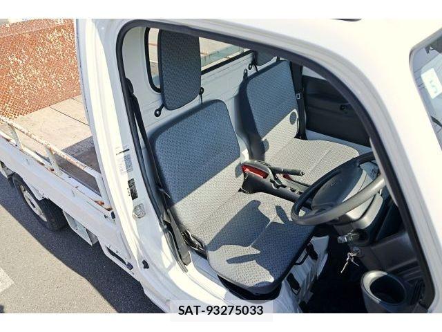 Suzuki CARRY TRUCK 2016-05 7215853-16