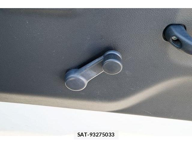 Suzuki CARRY TRUCK 2016-05 7215853-18