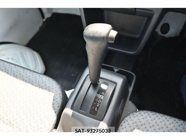 Suzuki CARRY TRUCK 2016-05 7215853-19