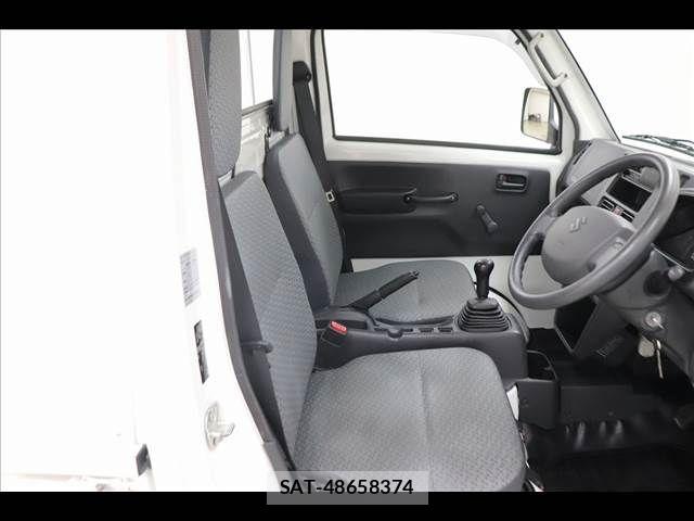 Suzuki CARRY TRUCK 2018-03 7215857-7