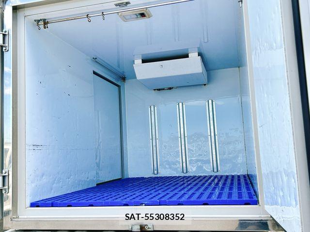 Suzuki CARRY TRUCK 2018-02 7271677-14