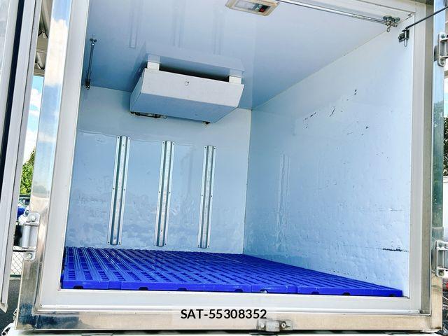 Suzuki CARRY TRUCK 2018-02 7271677-15