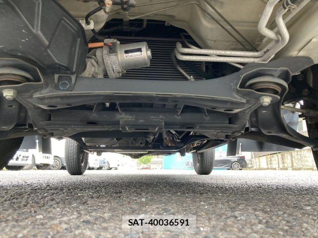Suzuki CARRY TRUCK 2018-05 7326107-24