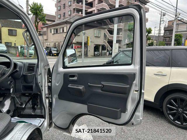 Suzuki CARRY TRUCK 2018-10 7357108-11