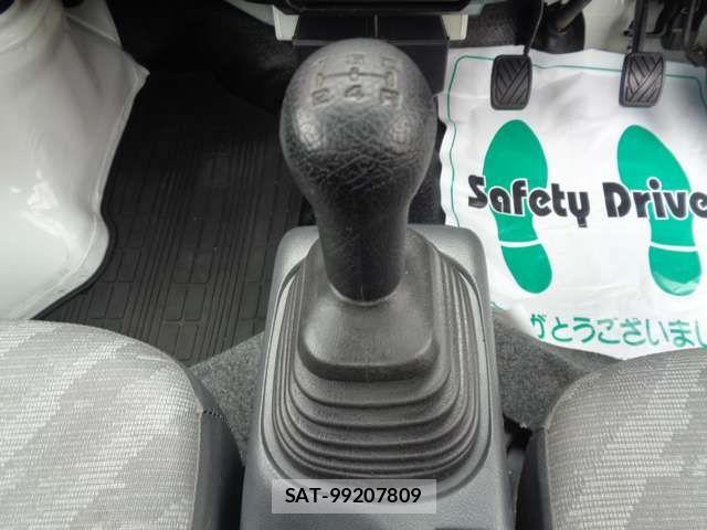 Suzuki CARRY TRUCK 2010-08 7357103-13