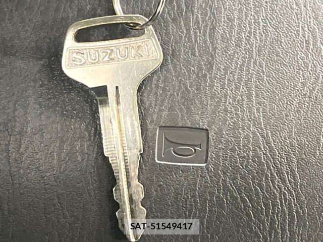 Suzuki CARRY TRUCK 2013-04 7357102-3