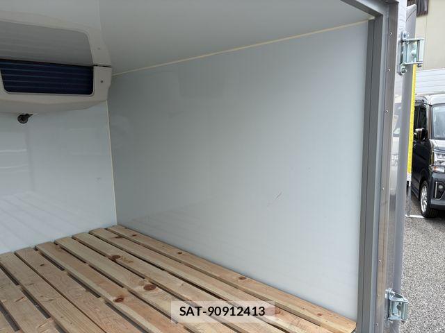 Suzuki CARRY TRUCK 2025-07 7391577-12