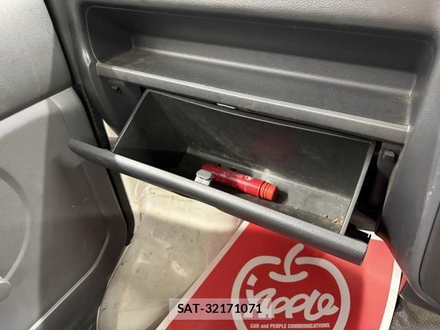 Suzuki CARRY TRUCK 2011-01 7615412-7