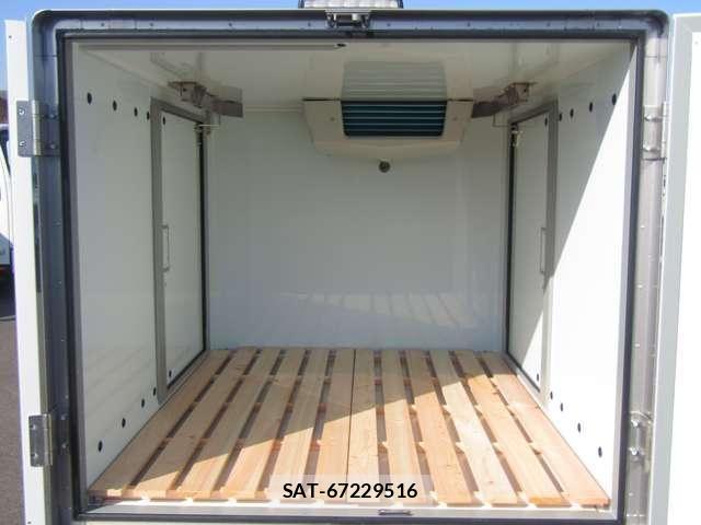 Suzuki CARRY TRUCK 2026-04 7615409-11