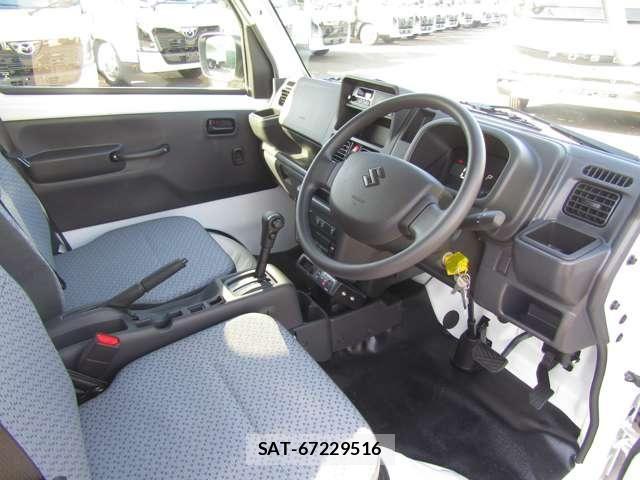 Suzuki CARRY TRUCK 2026-04 7615409-17
