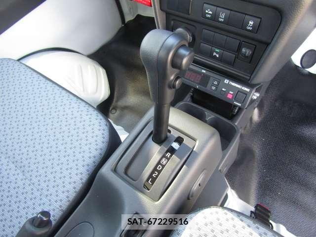 Suzuki CARRY TRUCK 2026-04 7615409-21