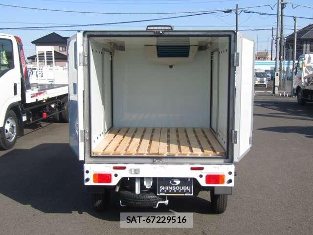 Suzuki CARRY TRUCK 2026-04 7615409-7