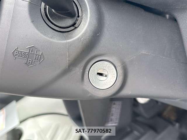 Suzuki CARRY TRUCK 2022-05 7721764-5