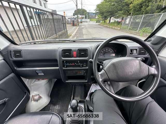 Suzuki CARRY TRUCK 2010-04 8034748-1