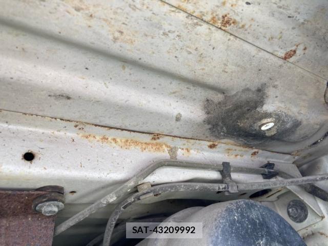 Suzuki CARRY TRUCK 1998-01 8034749-25