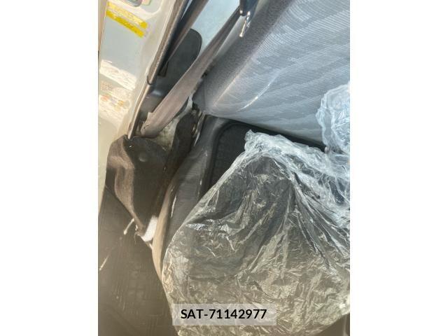 Suzuki CARRY TRUCK 2004-10 8073187-9