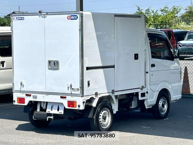Suzuki CARRY TRUCK 2022-04 8129317-12