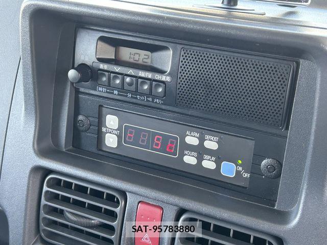 Suzuki CARRY TRUCK 2022-04 8129317-25