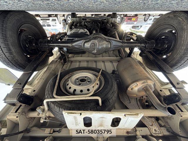 Suzuki CARRY TRUCK 2012-08 8206755-28