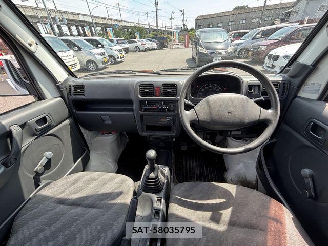 Suzuki CARRY TRUCK 2012-08 8206755-2