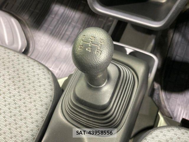 Suzuki CARRY TRUCK 2023-07 8229220-2