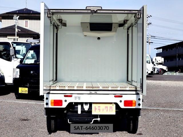 Suzuki CARRY TRUCK 2024-07 8229214-11
