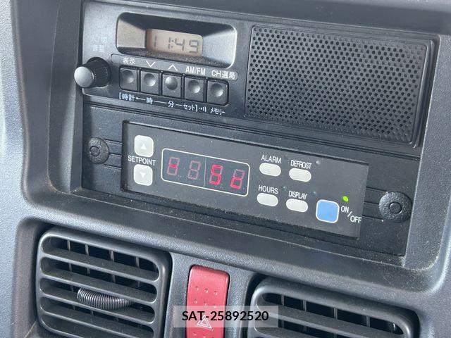 Suzuki CARRY TRUCK 2022-04 8229215-24