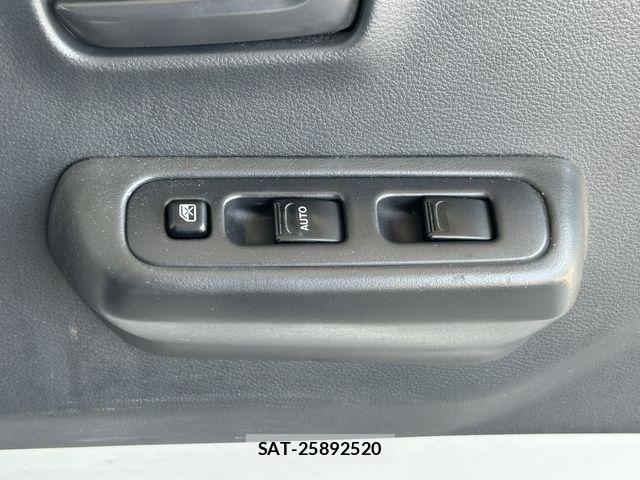 Suzuki CARRY TRUCK 2022-04 8229215-26