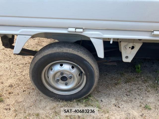 Suzuki CARRY TRUCK 1999-01 8244803-9
