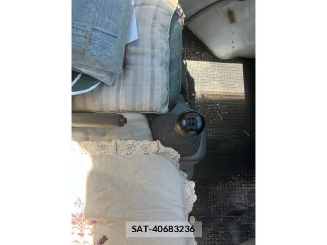 Suzuki CARRY TRUCK 1999-01 8244803-23