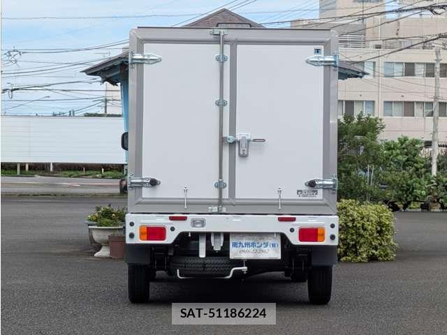 Suzuki CARRY TRUCK 2026-06 8244799-9