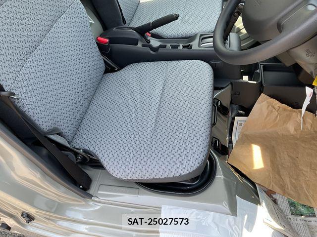 Suzuki CARRY TRUCK 2026-07 8313596-17