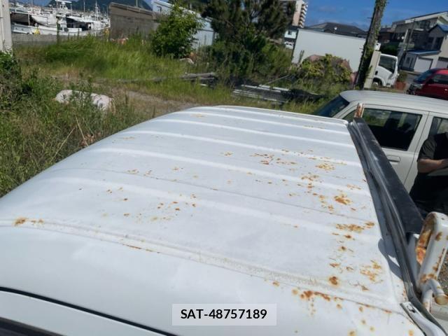 Suzuki CARRY TRUCK 2000-01 8313602-11