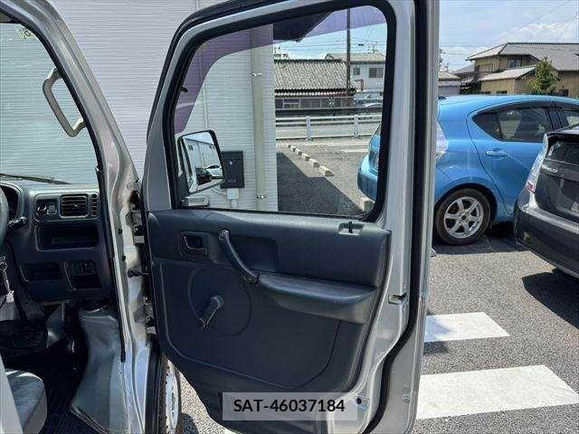 Suzuki CARRY TRUCK 2011-05 8313598-27