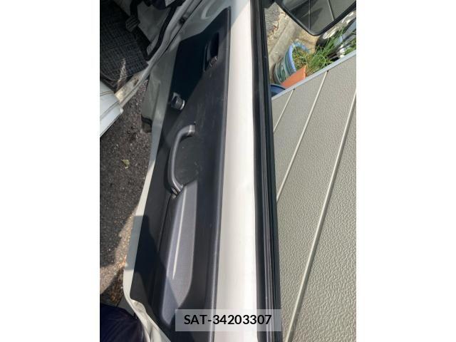 Suzuki CARRY TRUCK 2020-03 8334507-9