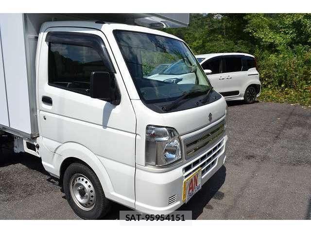 Suzuki CARRY TRUCK 2022-04 8354086-9