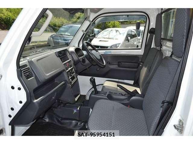 Suzuki CARRY TRUCK 2022-04 8354086-25