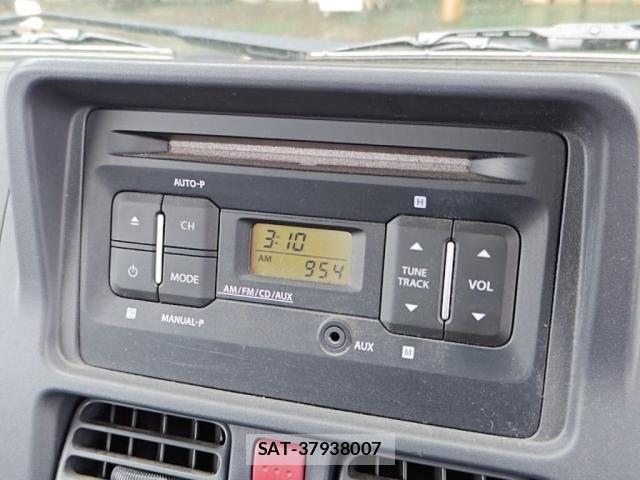 Suzuki CARRY TRUCK 2018-03 8365073-12