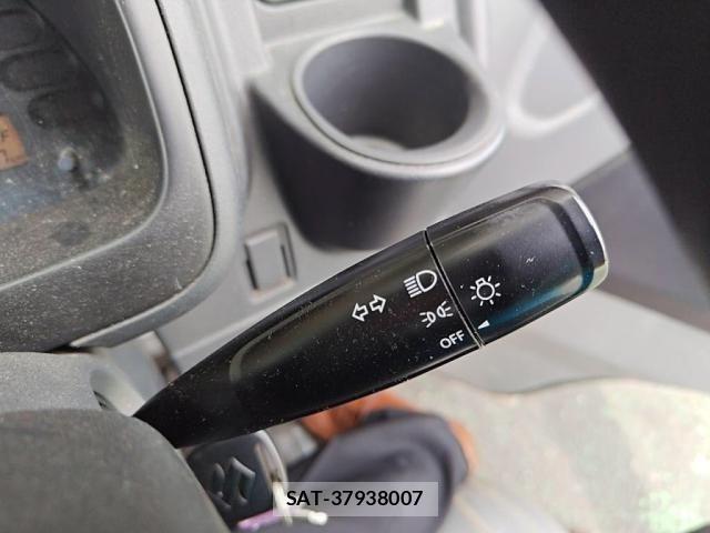 Suzuki CARRY TRUCK 2018-03 8365073-16