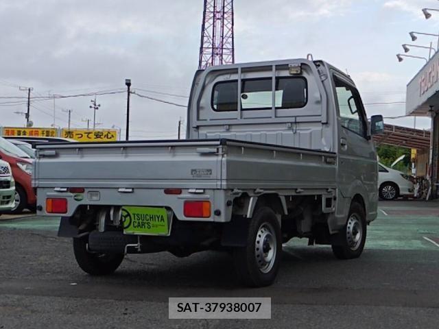 Suzuki CARRY TRUCK 2018-03 8365073-1
