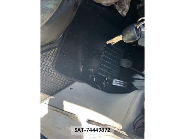 Suzuki CARRY TRUCK 1999-02 8365077-9
