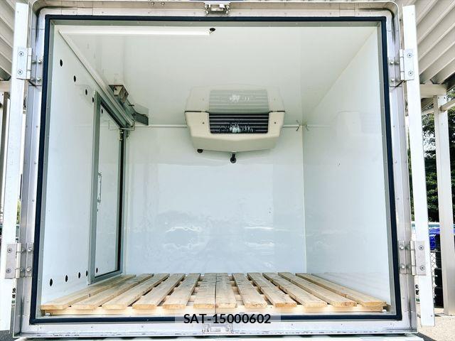 Suzuki CARRY TRUCK 2019-06 8365068-3